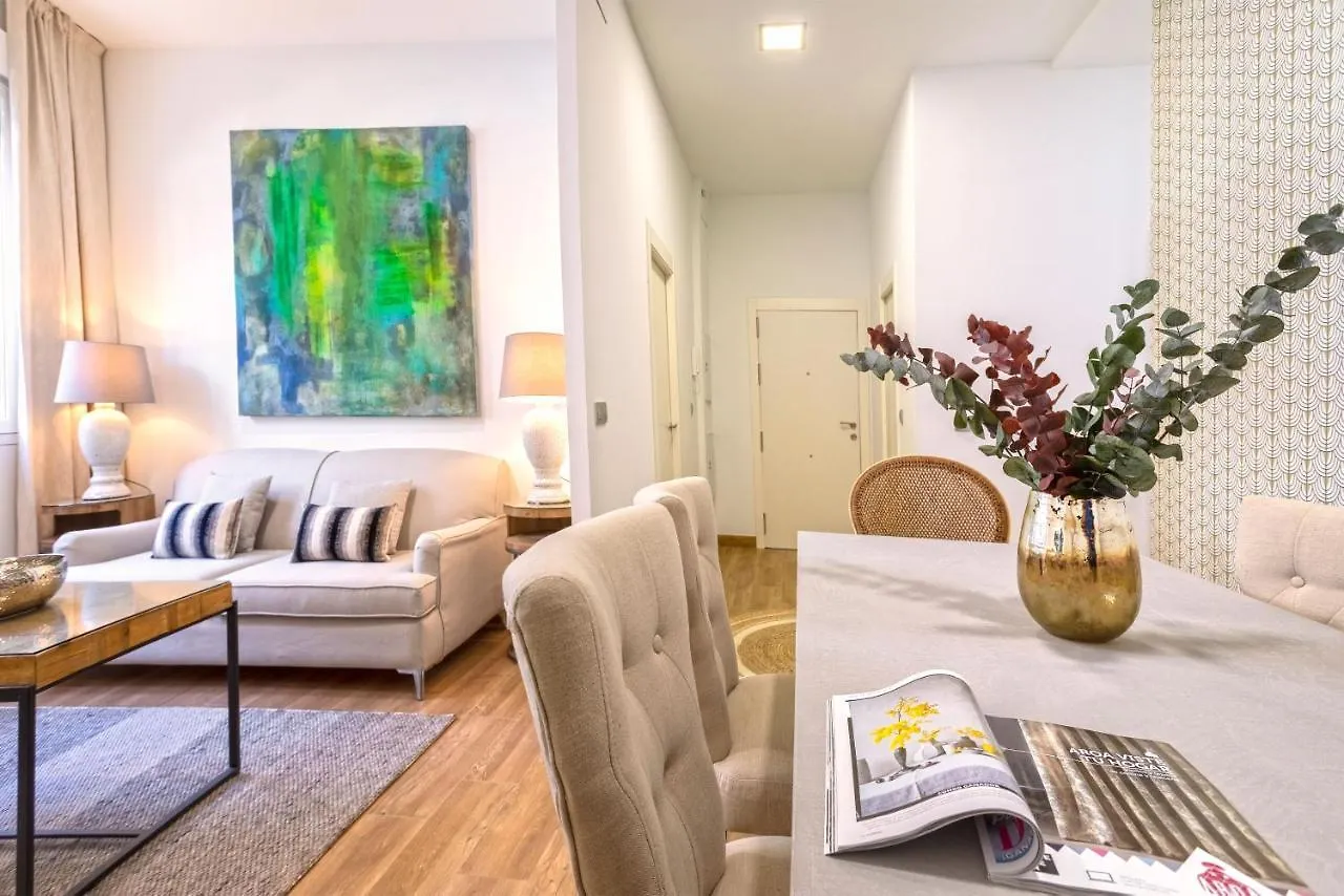 Genteel Home Recaredo セビリア アパート