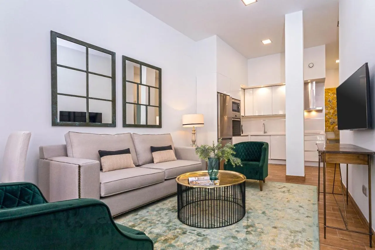 Genteel Home Recaredo セビリア
